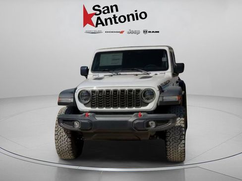 Used 2024 Jeep Wrangler Unlimited Rubicon w/ XTREMEE 35" Tire Package AWD/4WD image 4