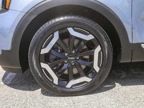 Certified 2023 Kia Telluride EX w/ EX Captain's Chair Package FWD image 13