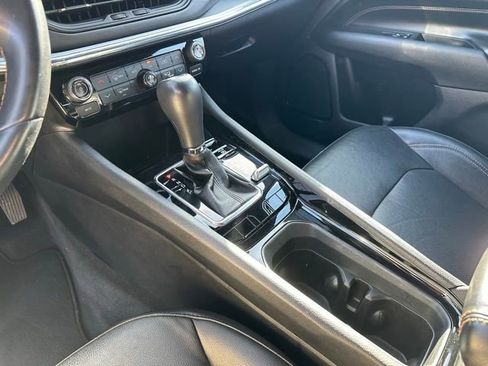 Used 2022 Jeep Compass Limited image 11