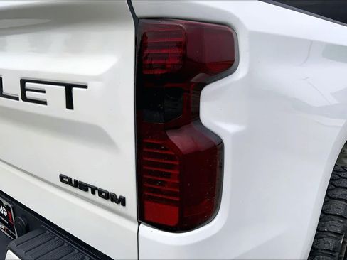 Used 2023 Chevrolet Silverado 1500 Custom RWD image 30