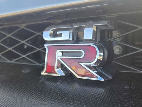 Used 2009 Nissan GT-R Premium image 28