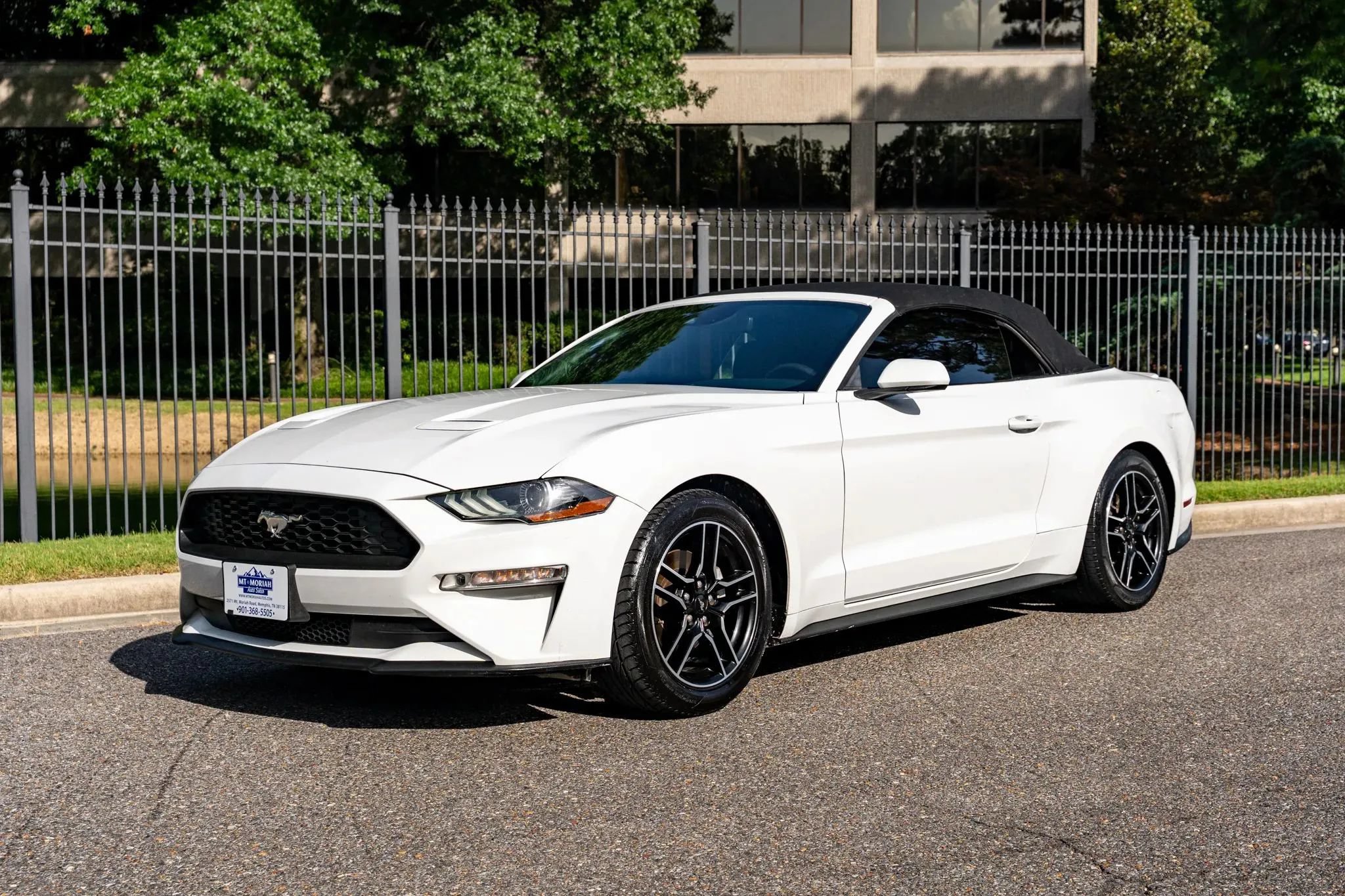 Used 2021 Ford Mustang Premium RWD image 10