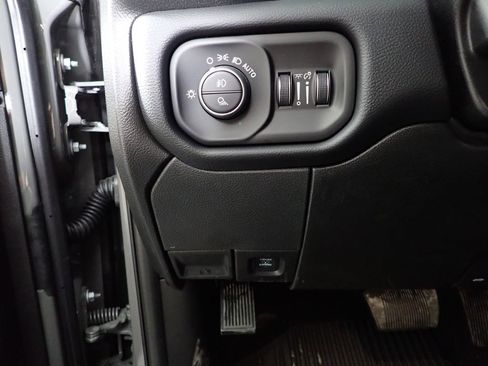 New 2026 RAM 2500 Laramie AWD/4WD image 25