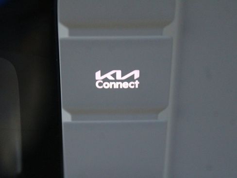 New 2025 Kia K4 LX image 42