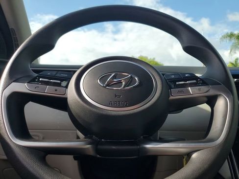 Certified 2024 Hyundai Tucson SE FWD image 13