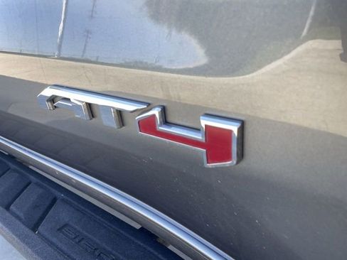 Used 2022 GMC Sierra 1500 AT4 w/ AT4 Premium Package image 33
