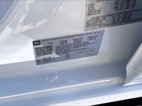 Used 2025 GMC Sierra 1500 SLT w/ SLT Premium Package image 33