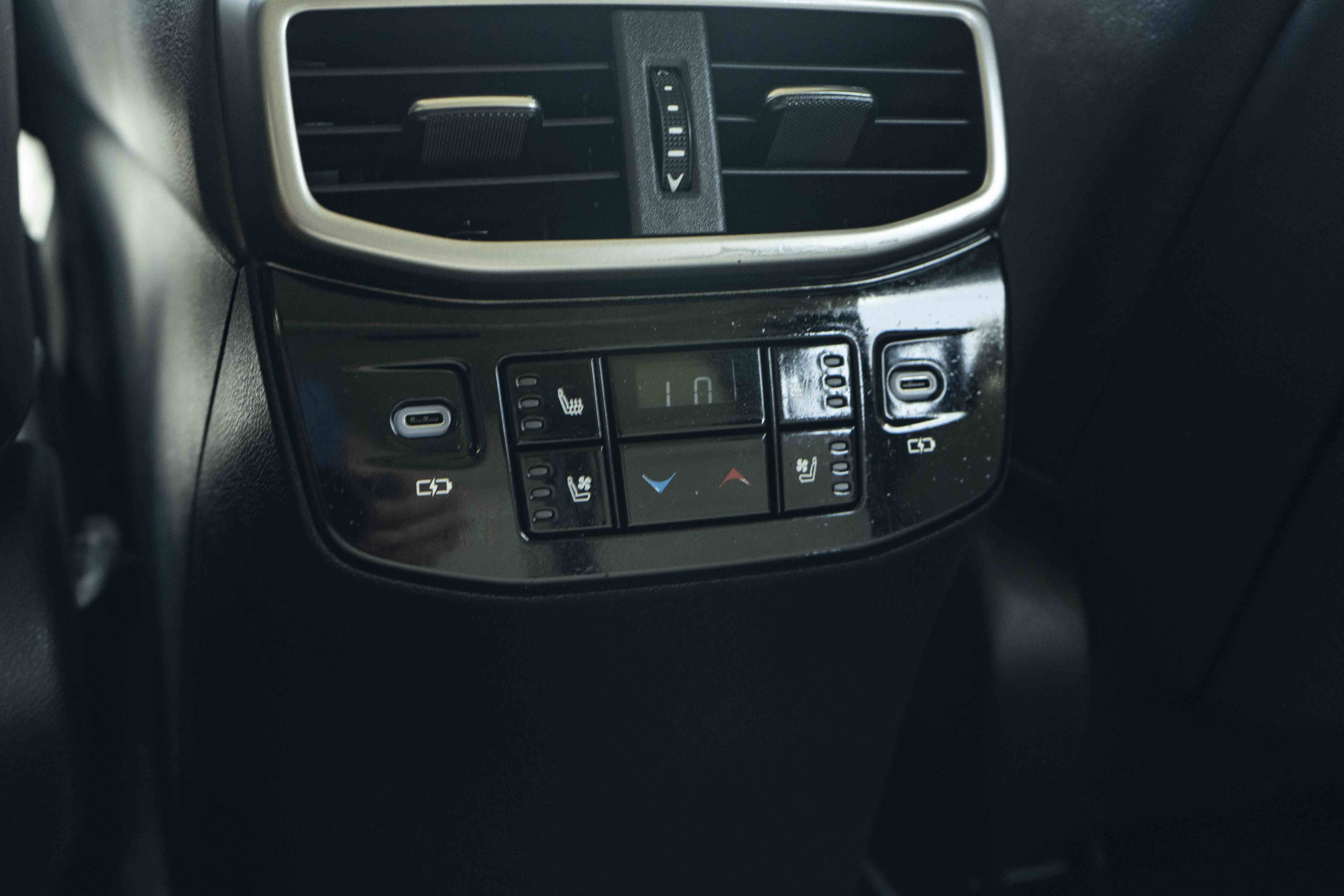 Used 2024 Lexus RX 350 FWD w/ Convenience Package image 40