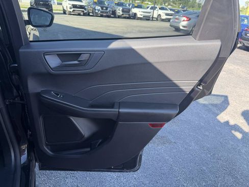 Used 2022 Ford Escape SE AWD/4WD image 18