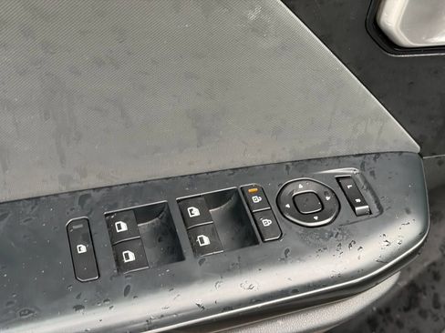 Used 2025 Kia K4 FWD image 5