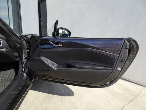 Used 2025 MAZDA MX-5 Miata Grand Touring w/ Weather Package image 14