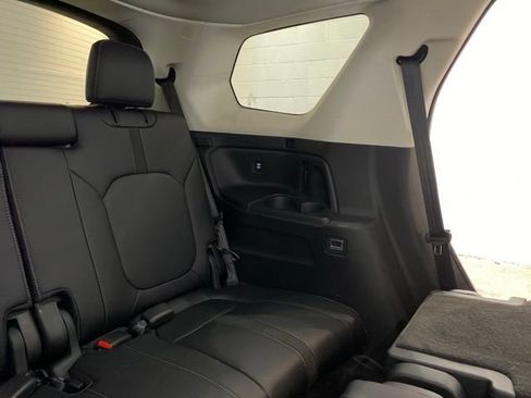 Used 2025 Honda Pilot EX-L image 75