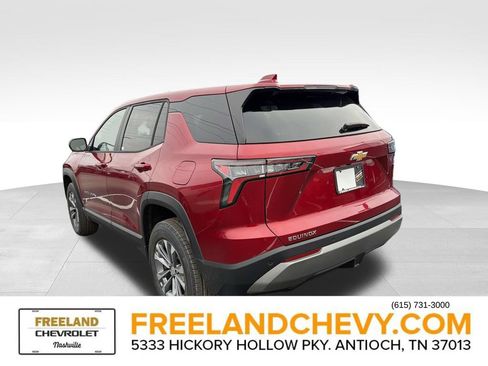 New 2026 Chevrolet Equinox LT image 4