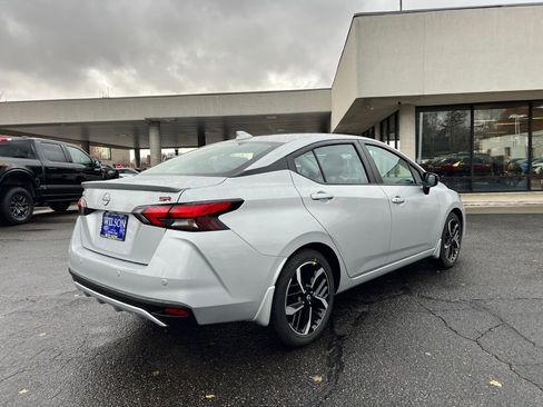 New 2025 Nissan Versa SR w/ Trunk Package image 5