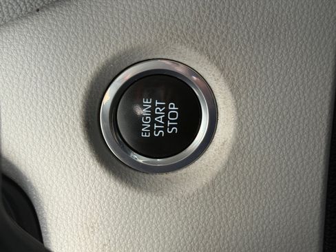 Used 2024 Toyota Corolla LE w/ LE Convenience Package FWD image 28