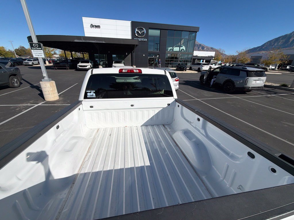 Used 2018 Chevrolet Silverado 1500 LT w/ All Star Edition AWD/4WD image 9