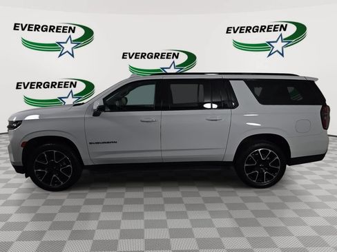 Used 2023 Chevrolet Suburban RST w/ Luxury Package AWD/4WD image 8