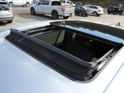 Used 2021 Lincoln Aviator Reserve w/ Equipment Group 201A image 9