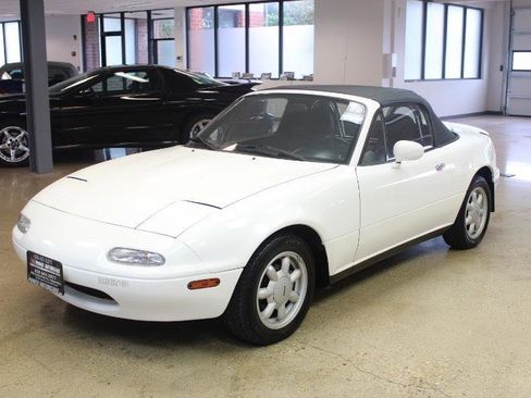 Used 1990 MAZDA MX-5 Miata RWD image 13