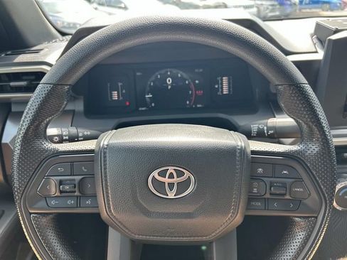 Used 2024 Toyota Tacoma SR5 AWD/4WD image 27