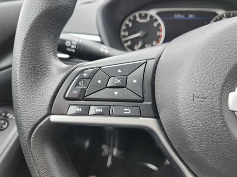 Used 2020 Nissan Altima 2.5 S FWD image 32