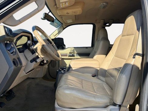 Used 2008 Ford F250 4x4 Crew Cab Super Duty image 4