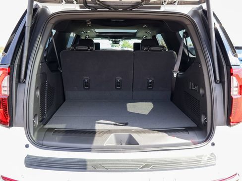 New 2026 GMC Yukon XL Elevation w/ Elevation Premium Package AWD/4WD image 5