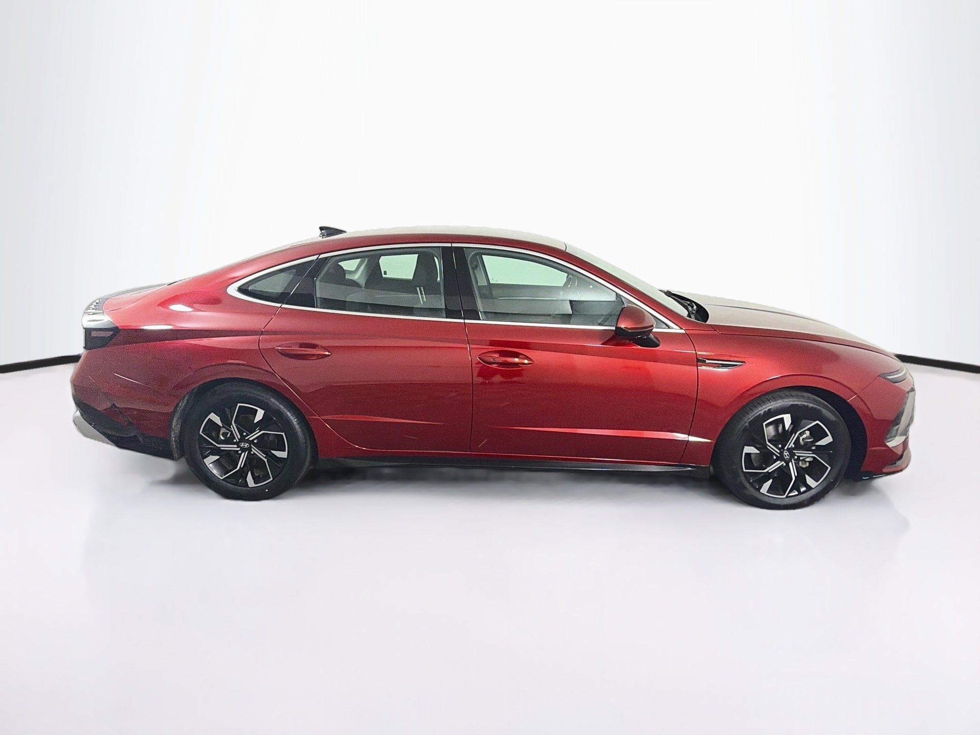 Used 2025 Hyundai Sonata SEL FWD image 10
