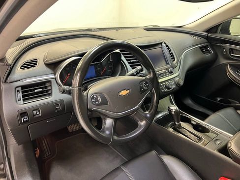 Used 2019 Chevrolet Impala LT image 17