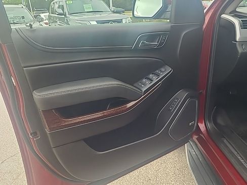 Used 2018 GMC Yukon SLT w/ Open Road Package image 10