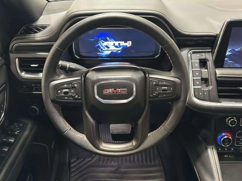 Used 2024 GMC Yukon XL AT4 w/ AT4 Premium Package AWD/4WD image 12