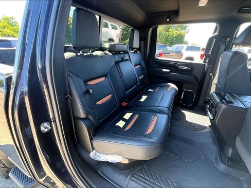 Used 2024 GMC Sierra 2500 AT4 w/ AT4 Premium Plus Package AWD/4WD image 20