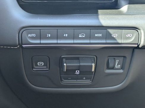 Certified 2024 Cadillac Escalade ESV Sport Platinum AWD/4WD image 27