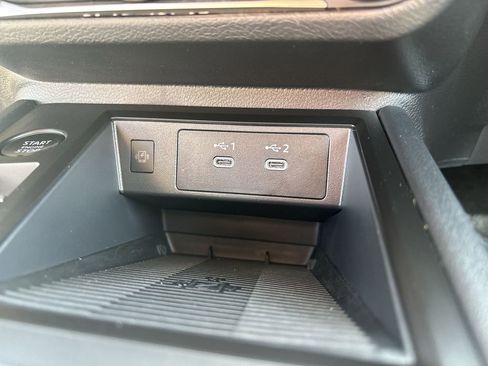 Certified 2025 Nissan Kicks SV FWD image 24