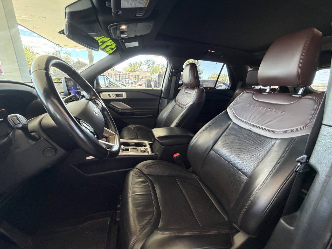 Used 2022 Ford Explorer Platinum w/ Premium Technology Package AWD/4WD image 11