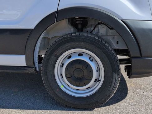 New 2026 Ford Transit 250 148 Medium Roof image 10