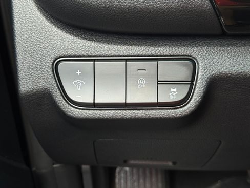 Used 2024 Kia Seltos S FWD image 16