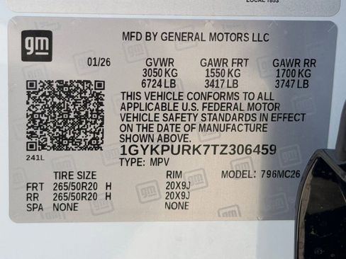 New 2026 Cadillac Lyriq Sport w/ LPO, Floor Liner Package image 21