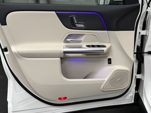 Certified 2025 Mercedes-Benz GLA 250 image 19