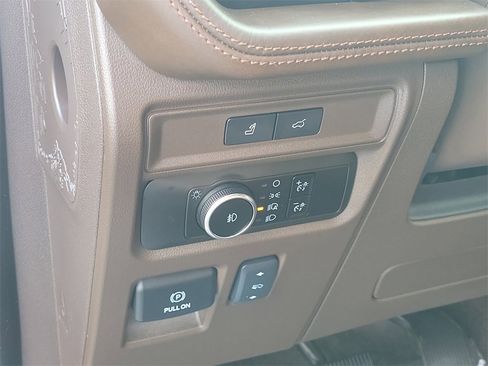 Used 2024 Ford Expedition King Ranch image 25