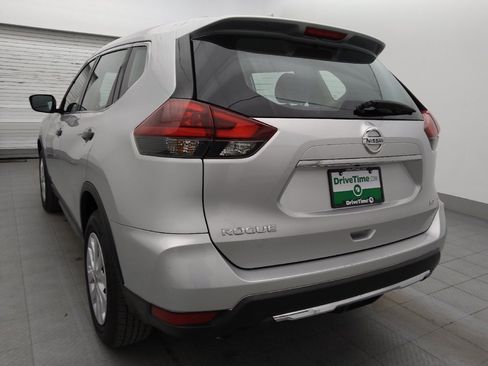 Used 2019 Nissan Rogue S AWD/4WD image 5