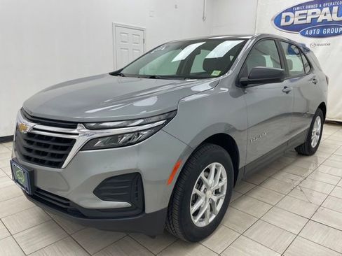 Used 2023 Chevrolet Equinox LS AWD/4WD image 16
