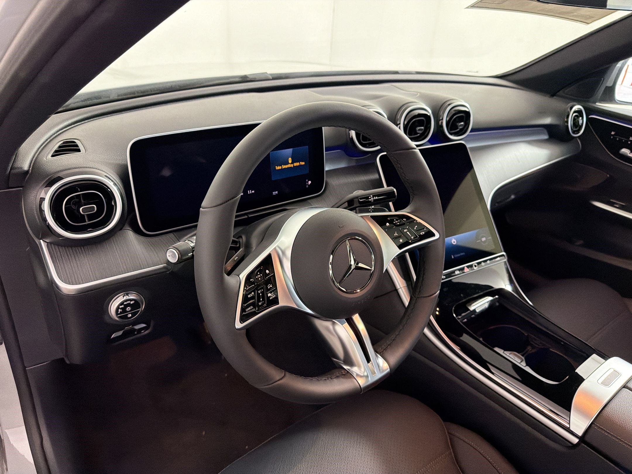 Used 2026 Mercedes-Benz C 300 4MATIC Sedan image 4