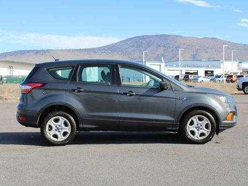 Used 2018 Ford Escape S image 7