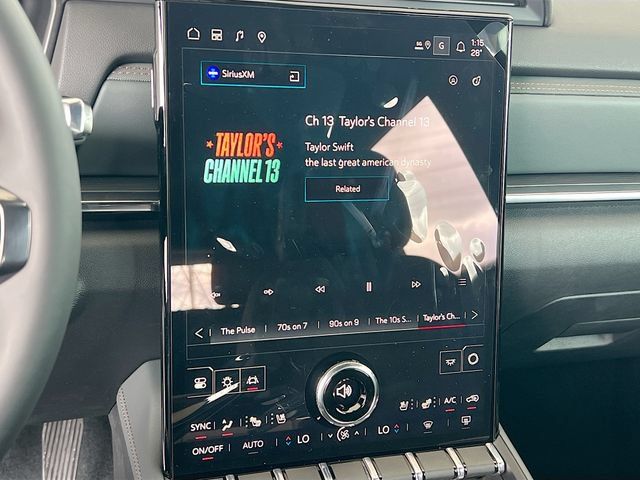 New 2026 GMC Terrain AT4 w/ Convenience Package III AWD/4WD image 10