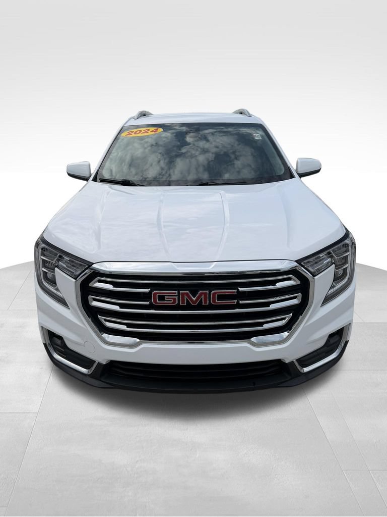 Used 2024 GMC Terrain SLT FWD image 3