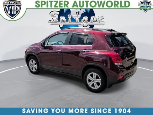 Used 2017 Chevrolet Trax LT w/ LT Convenience Package FWD image 7