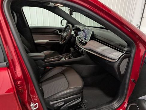 Used 2025 Jeep Compass Latitude AWD/4WD image 27