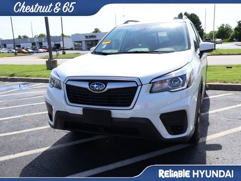 Used 2019 Subaru Forester Premium AWD/4WD image 9