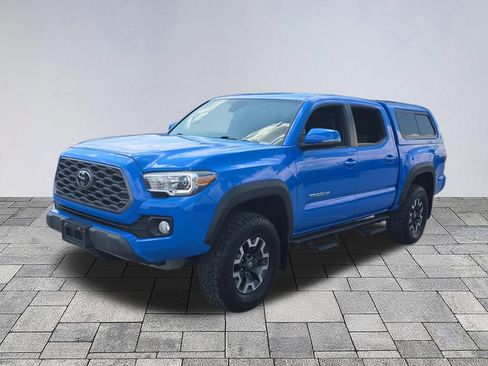 Used 2021 Toyota Tacoma TRD Off-Road w/ Technology Package AWD/4WD image 3